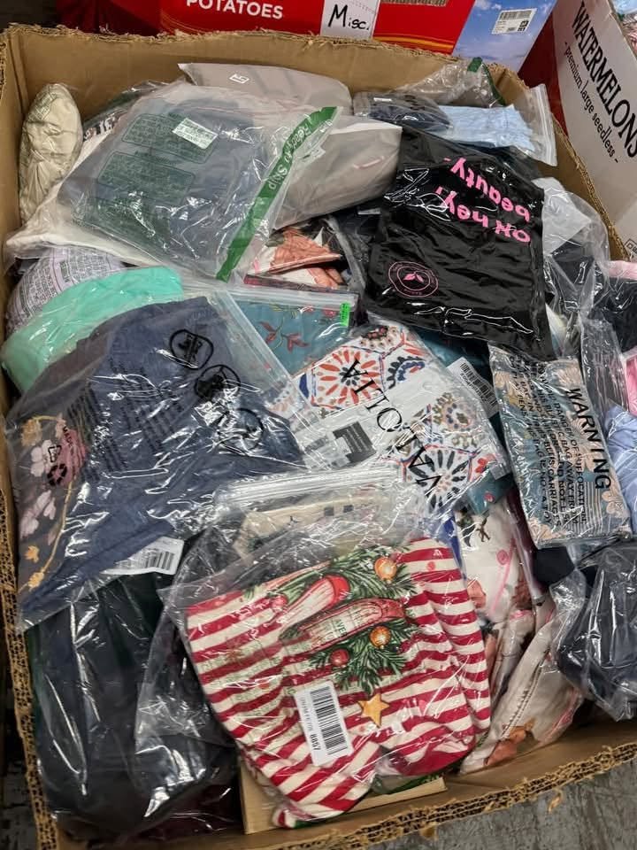AMZ Clothing Pallets