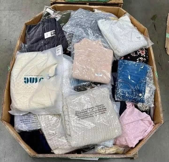 AMZ Wholesale Clothing Pallets - Image 9