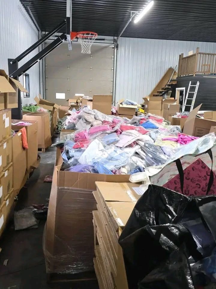 AMZ Wholesale Clothing Pallets - Image 3