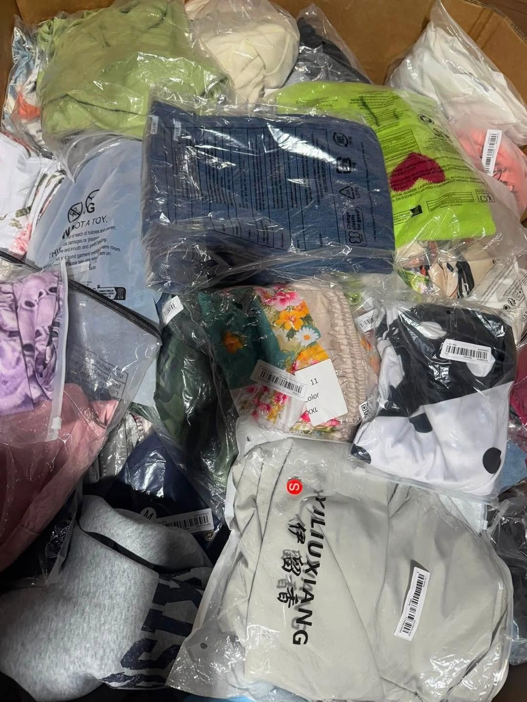 Amazon Clothes Pallets Wholesale - Image 7