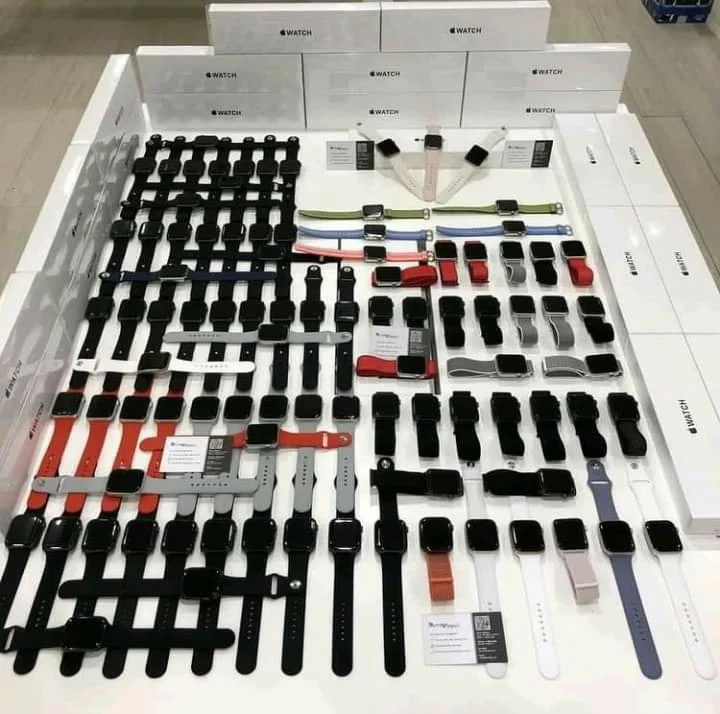 Apple Watch Pallets - Image 4