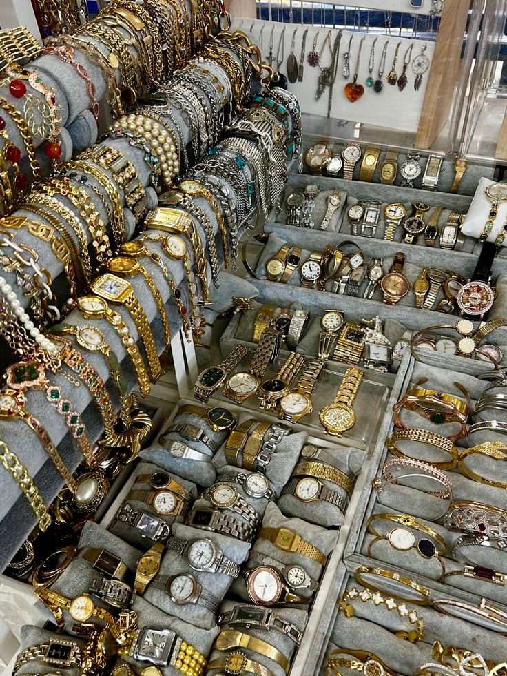 Brand New Jewelry Pallets - Image 2