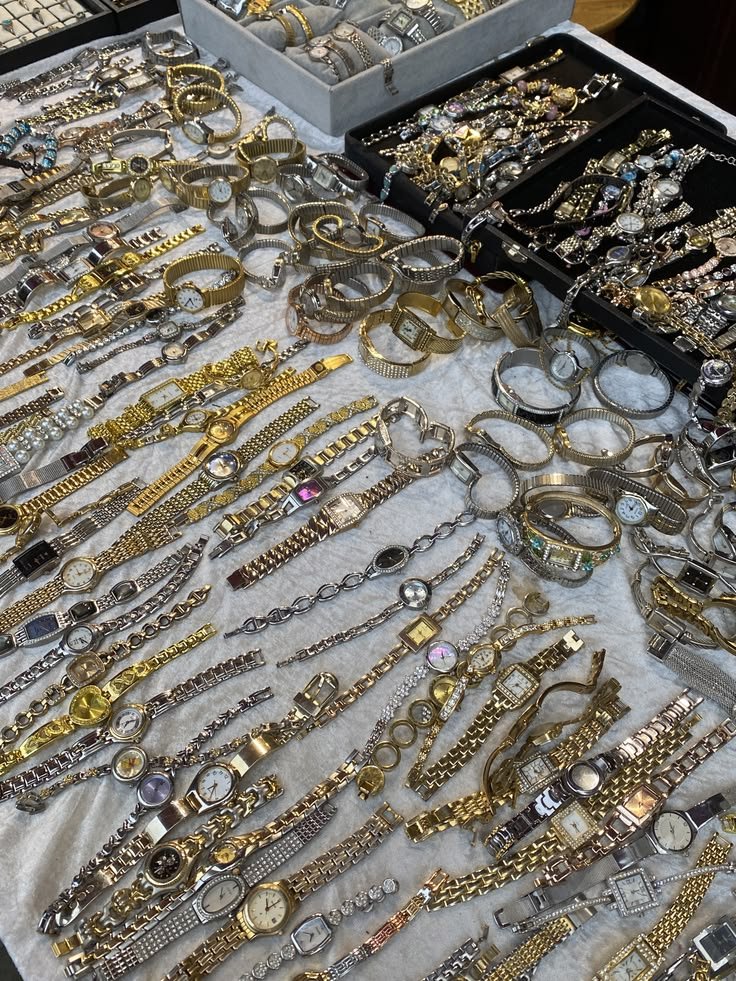 Brand New Jewelry Pallets - Image 4