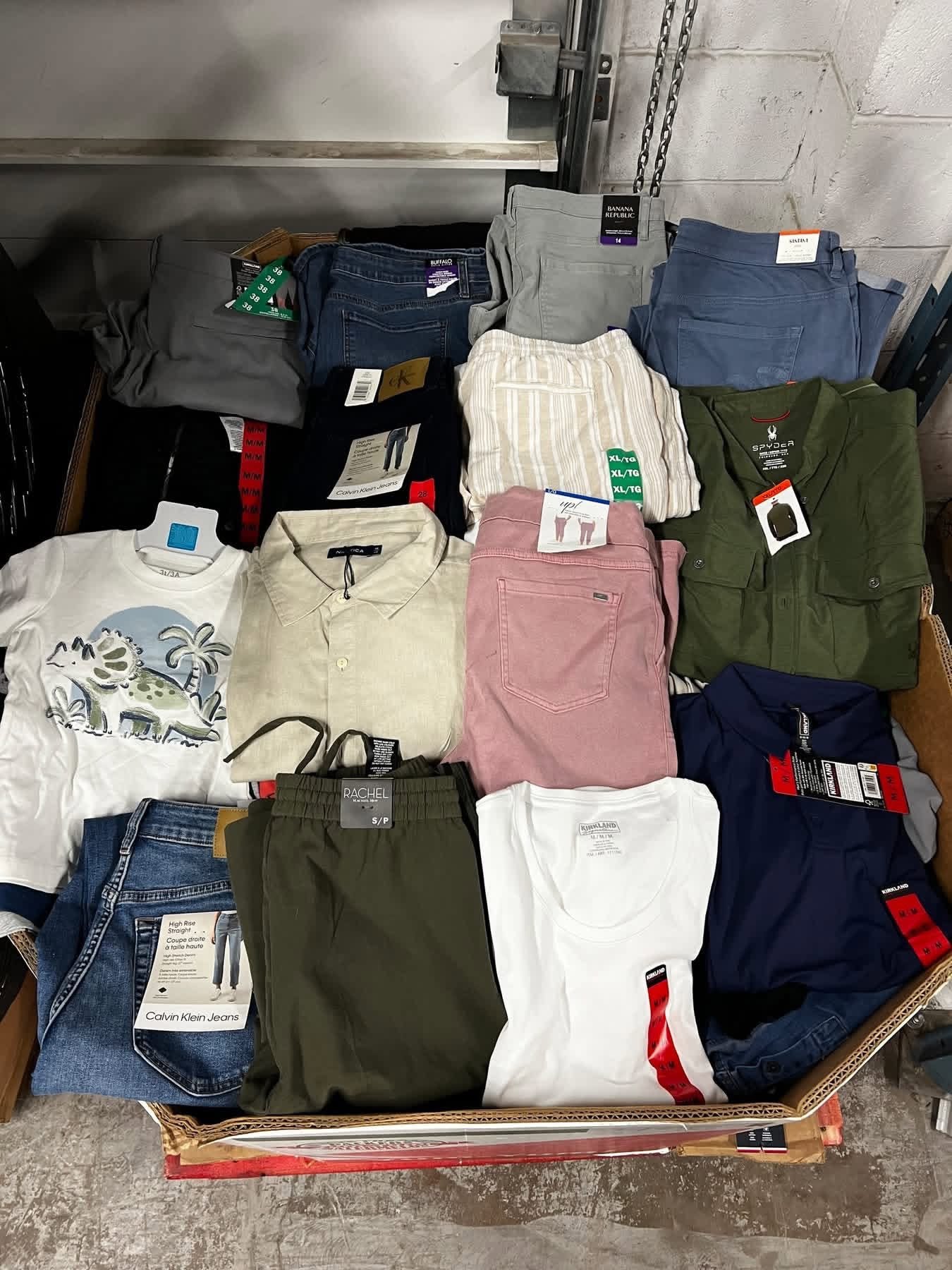 Bulk clothing pallets wholesale - Image 6