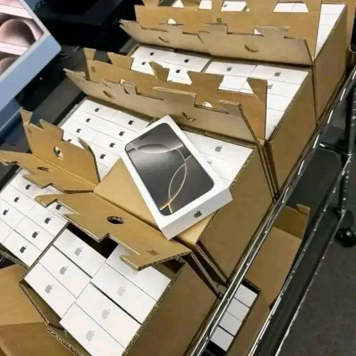 Iphone 16 Pro Max Pallet For Sale - Image 3