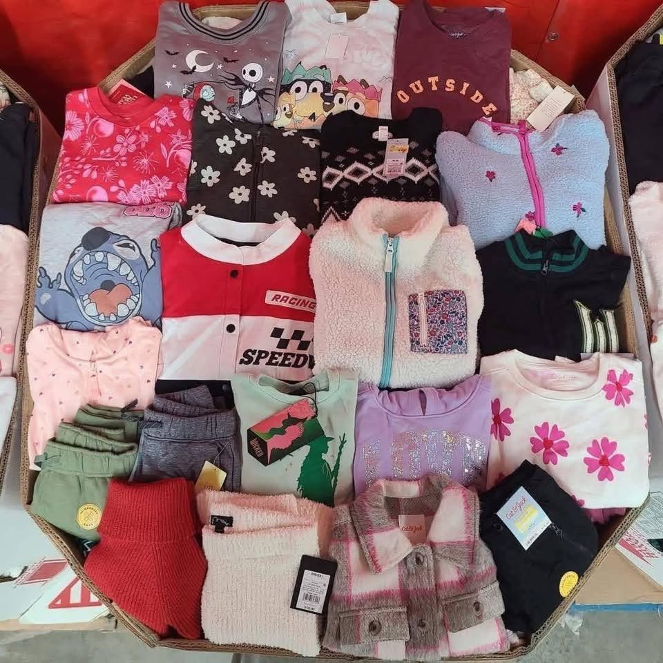 Kids Clothes Pallets - Image 3