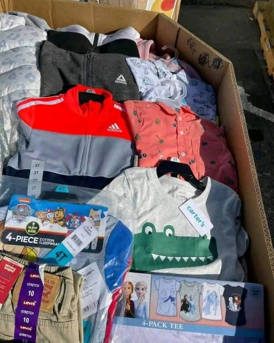 Kids Clothes Pallets - Image 10