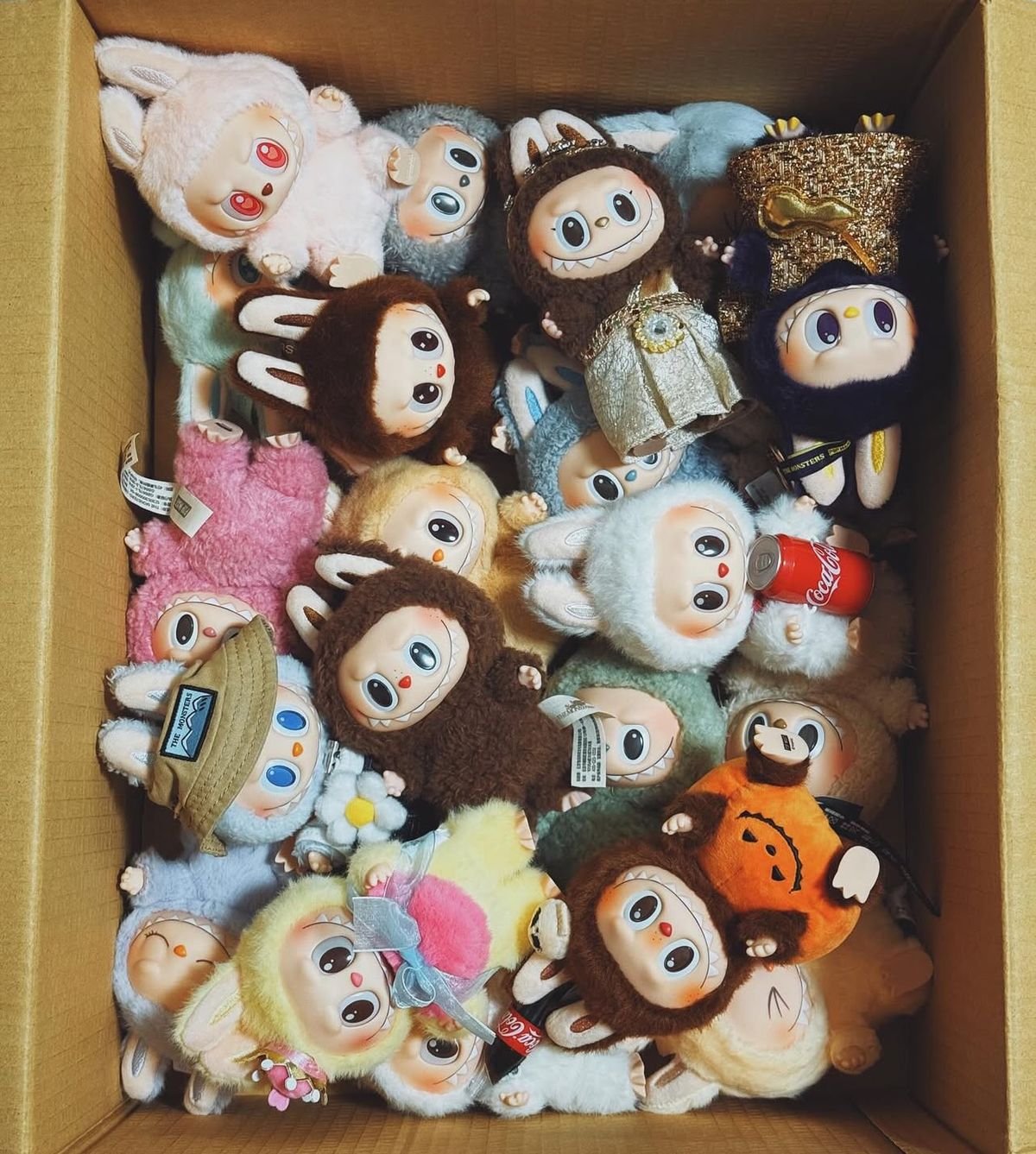 Labubu Monster Doll Pallets