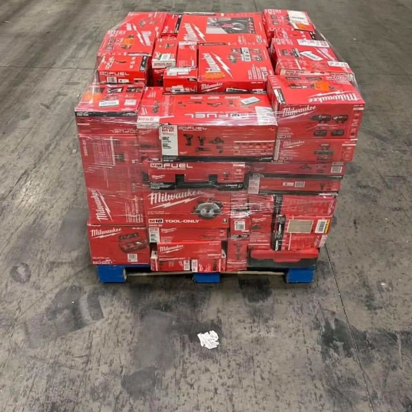 Milwaukee tool liquidation pallets - Image 2