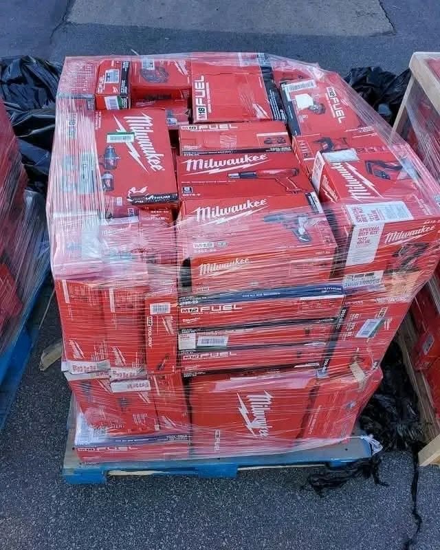 Milwaukee tool liquidation pallets - Image 6