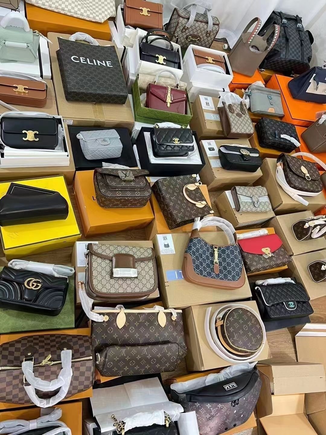 Wholesale Designer Bags Pallets