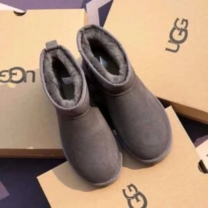 UGG Shoes Pallets - Image 3