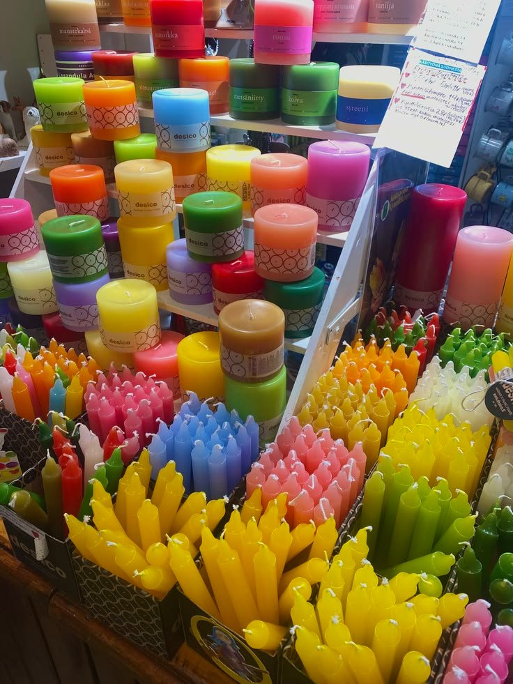 Assorted Candle Pallets