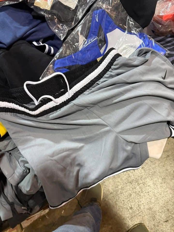 Wholesale Nike Clothing - Image 8