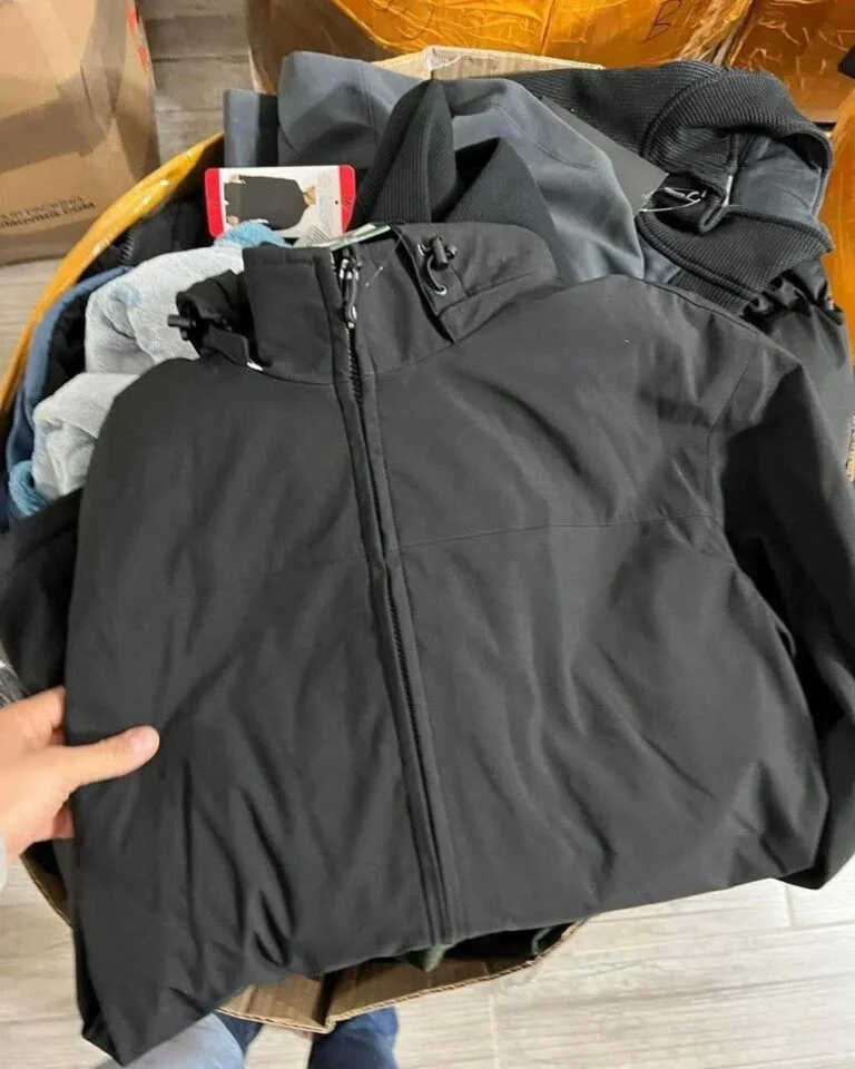Winter Jacket Pallets - Image 10