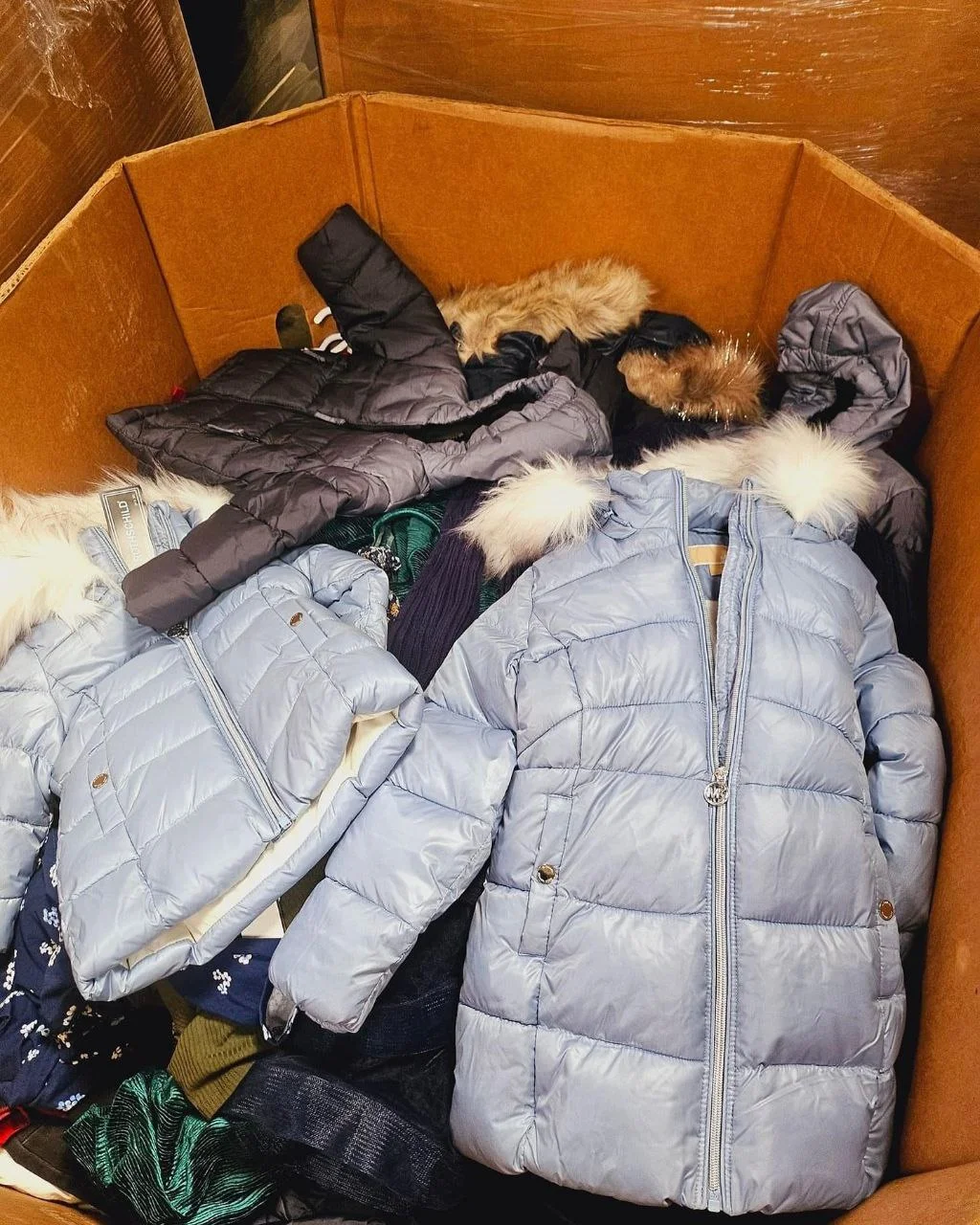Winter Jacket Pallets - Image 6