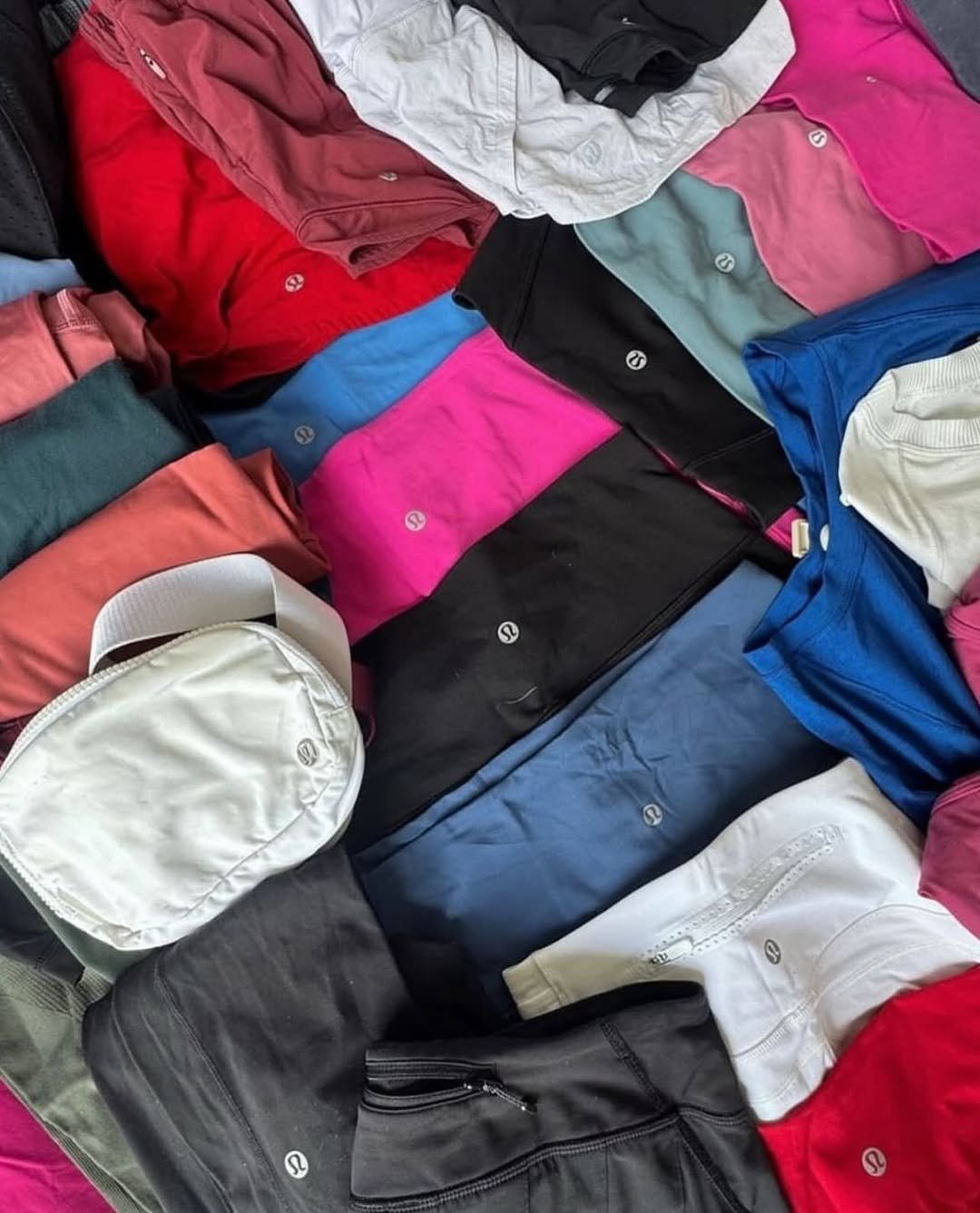 Wholesale Lululemon Clothing Pallets - Image 3