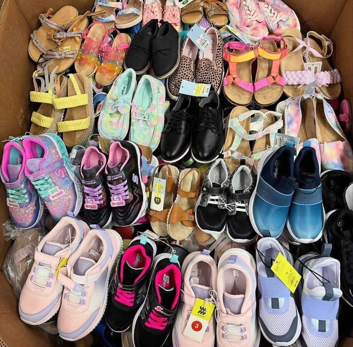 Kids Shoes Pallets - Image 6