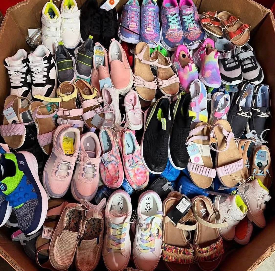 Kids Shoes Pallets - Image 5