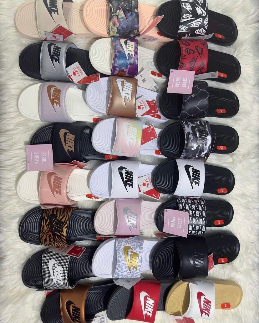 Nike Slides Pallet