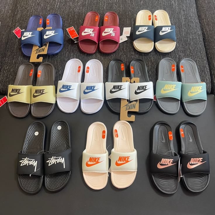 Nike Slides Pallet - Image 4