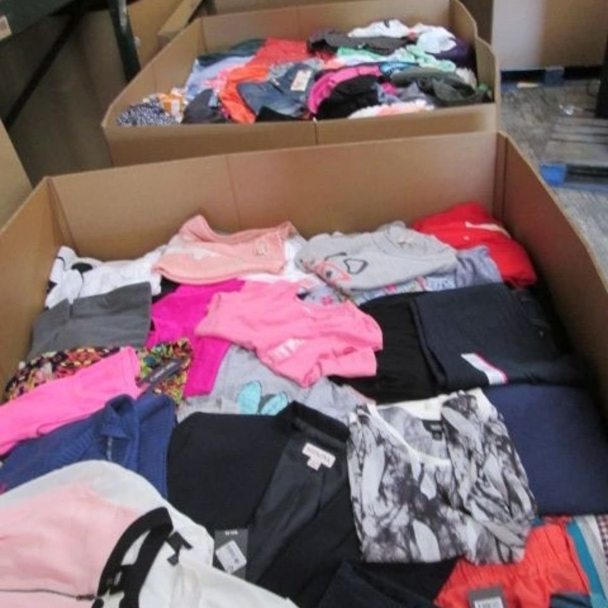 Target Clothing Pallets - Image 2