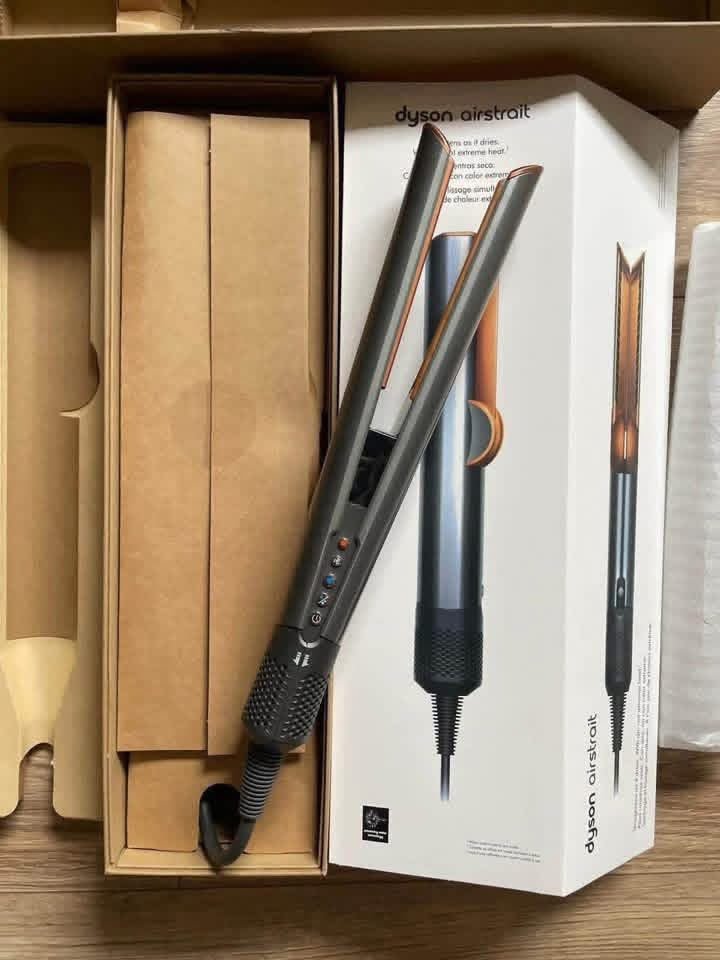 Dyson Airstrait Straightener Pallet - Image 5