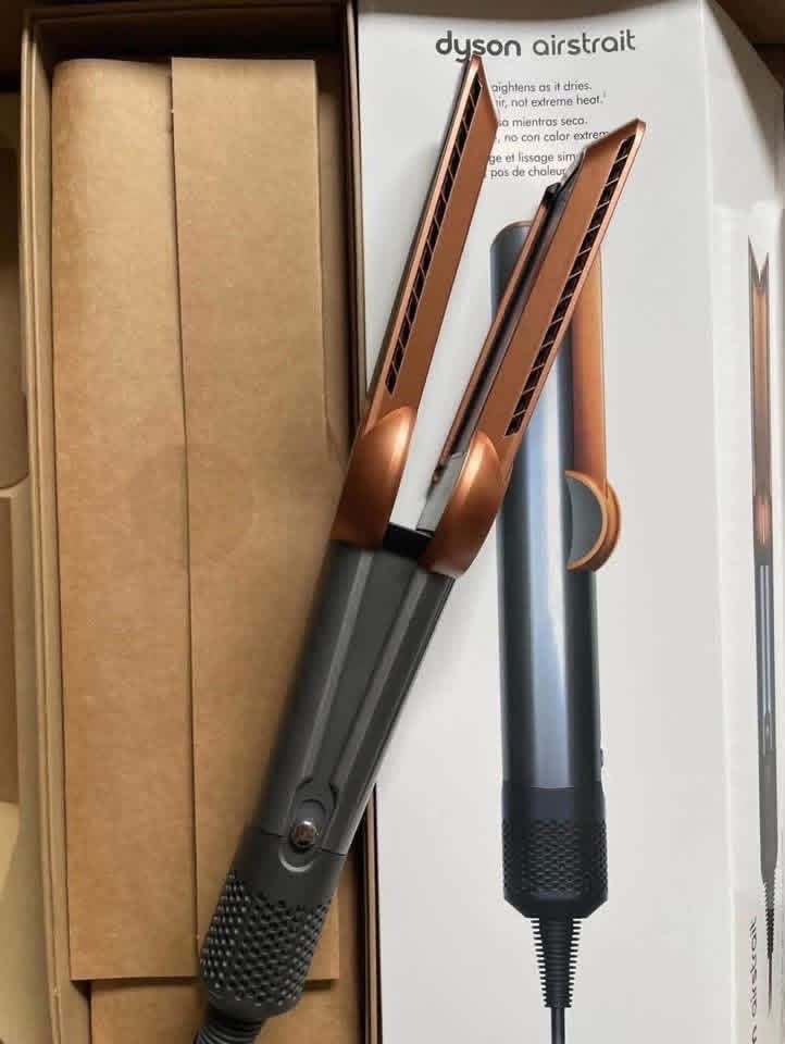 Dyson Airstrait Straightener Pallet