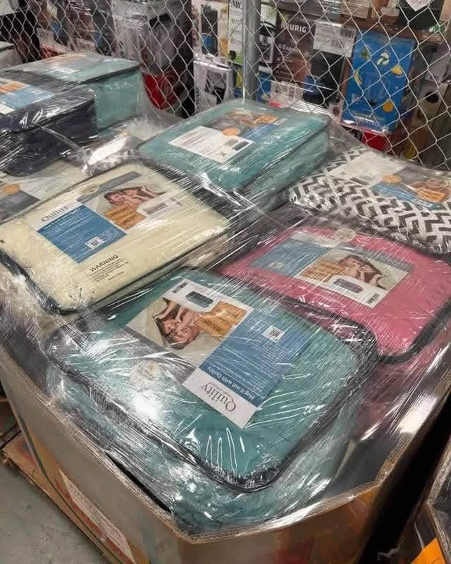 Blanket Liquidation Pallet - Image 6