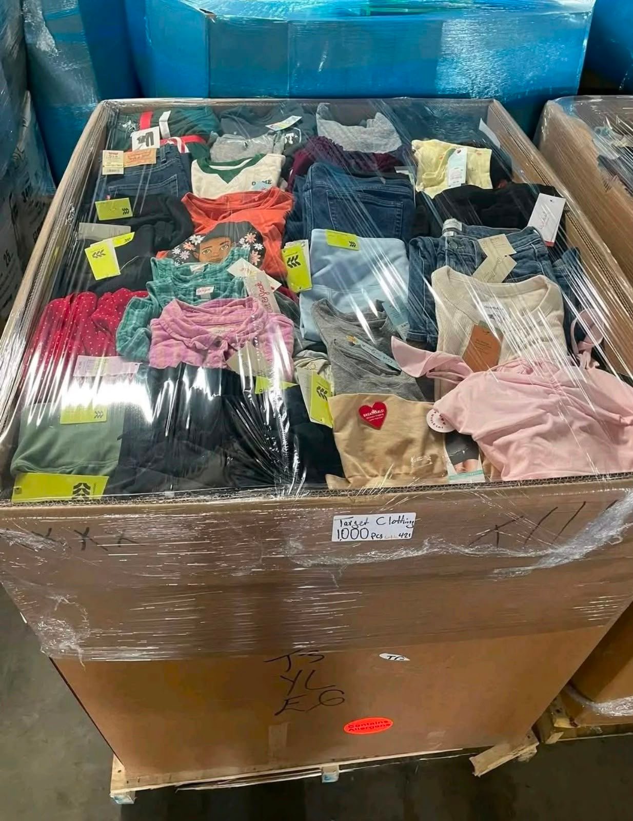 Target Summer Clothing Pallets - Image 3