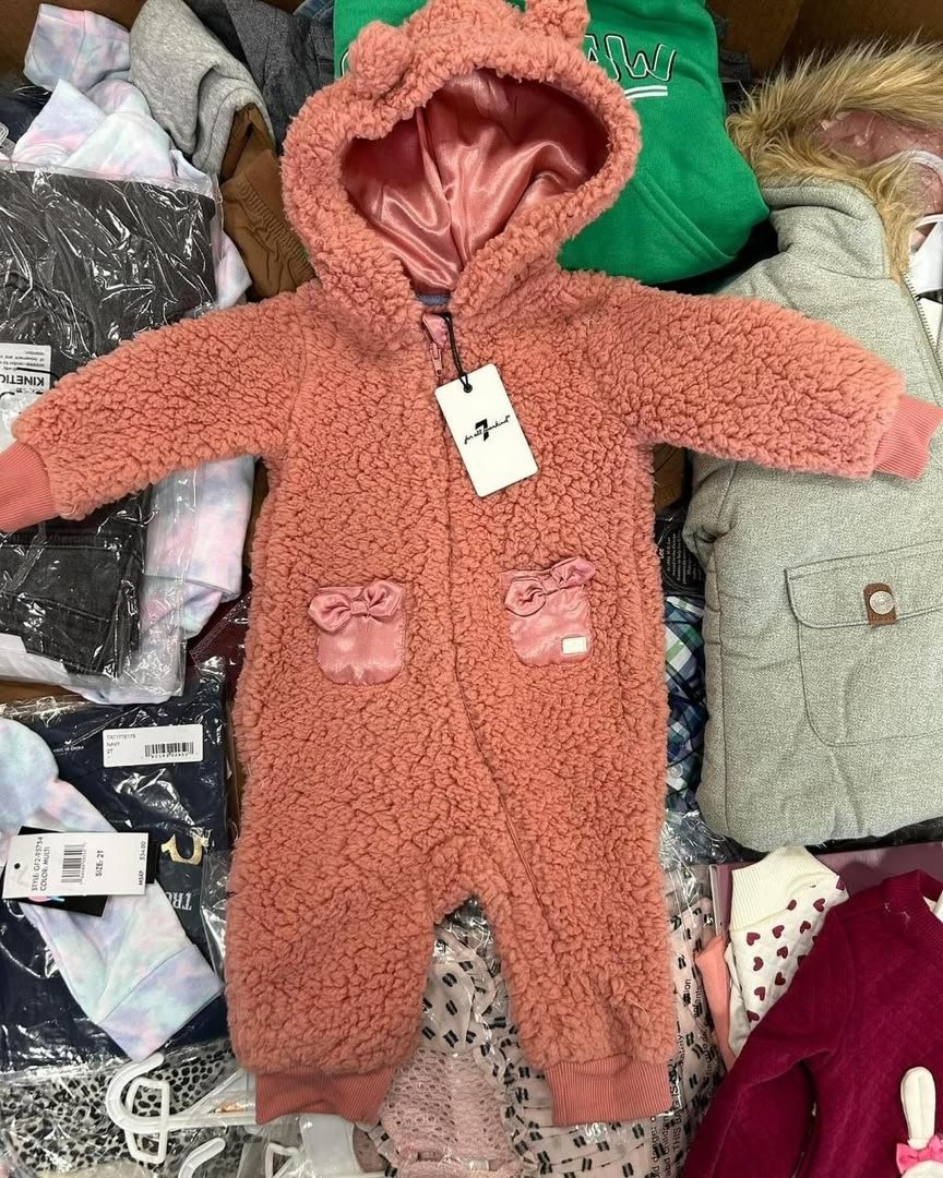 Baby Clothing Pallets