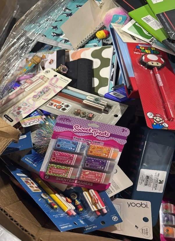 Wholesale School Supply Pallets - Image 9