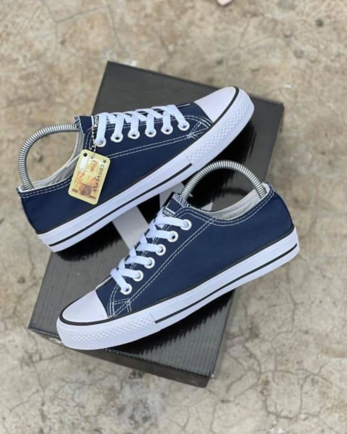 Wholesale Converse Pallets - Image 2