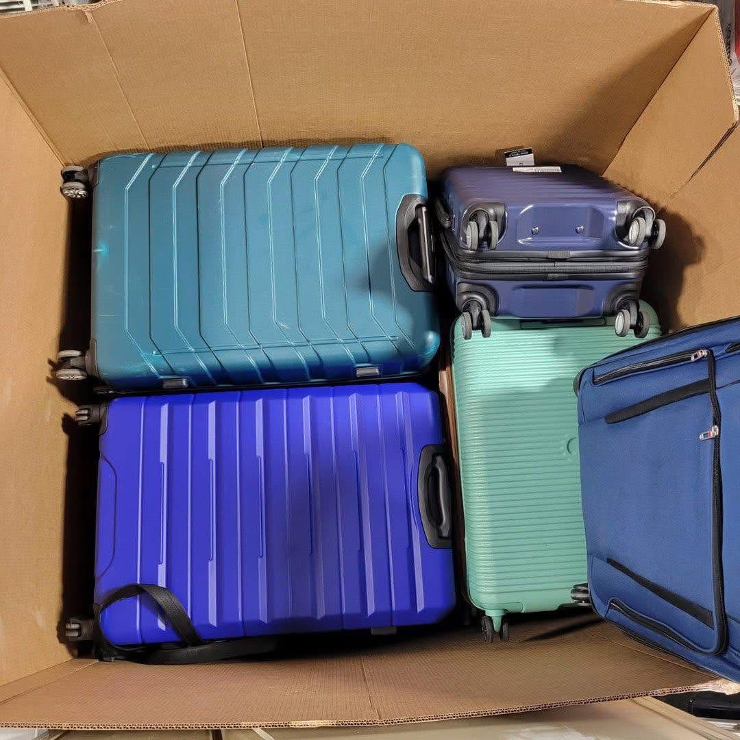 Luggage & Travel Bags Pallets
