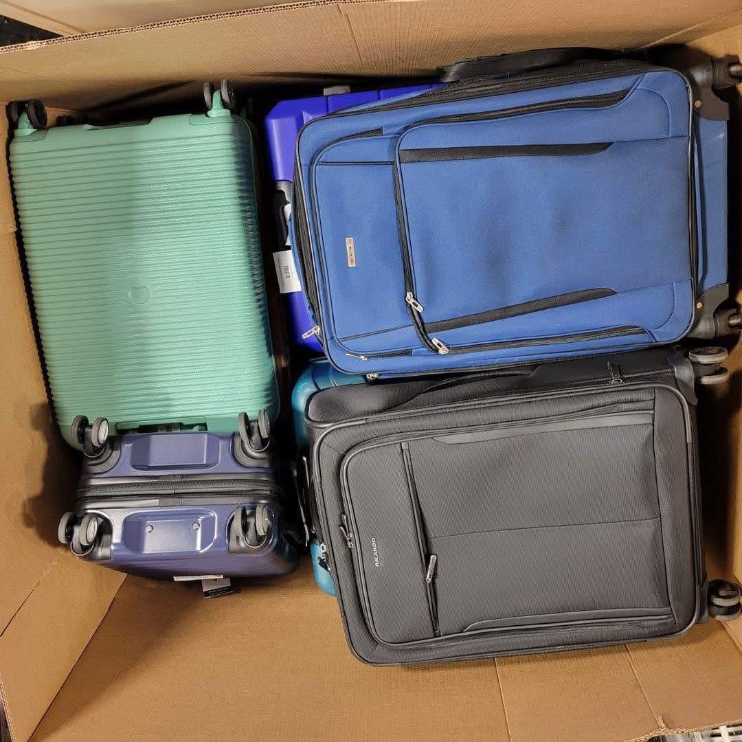 Luggage & Travel Bags Pallets - Image 6