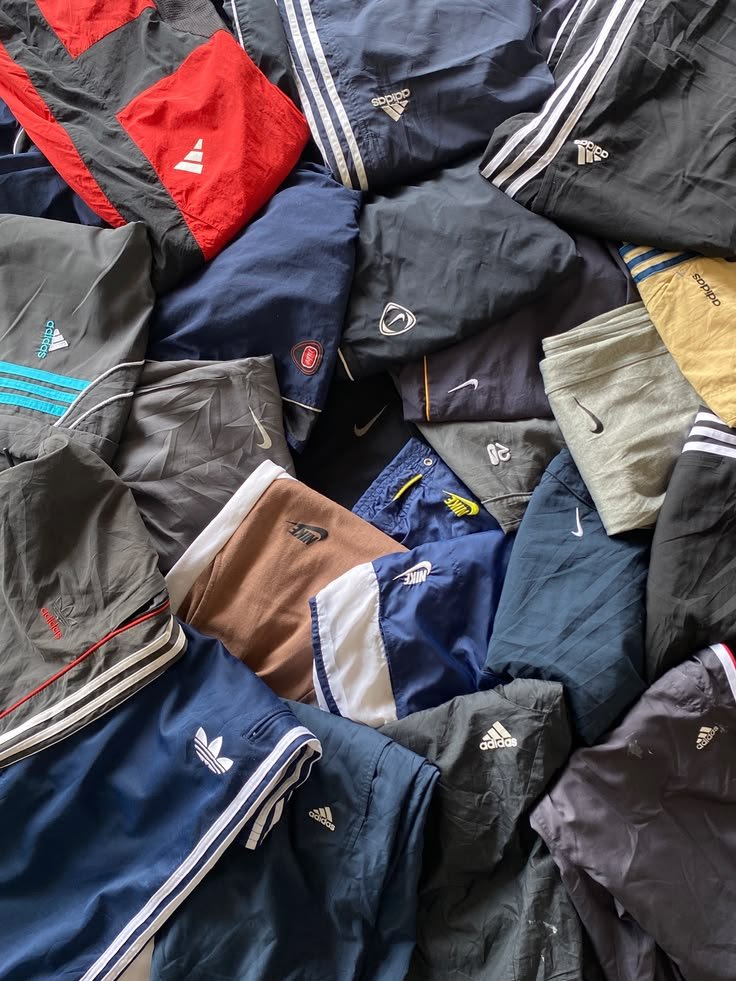 Wholesale Branded Track Suits Pallets - Image 2