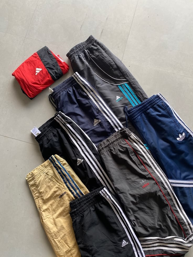 Wholesale Branded Track Suits Pallets - Image 4