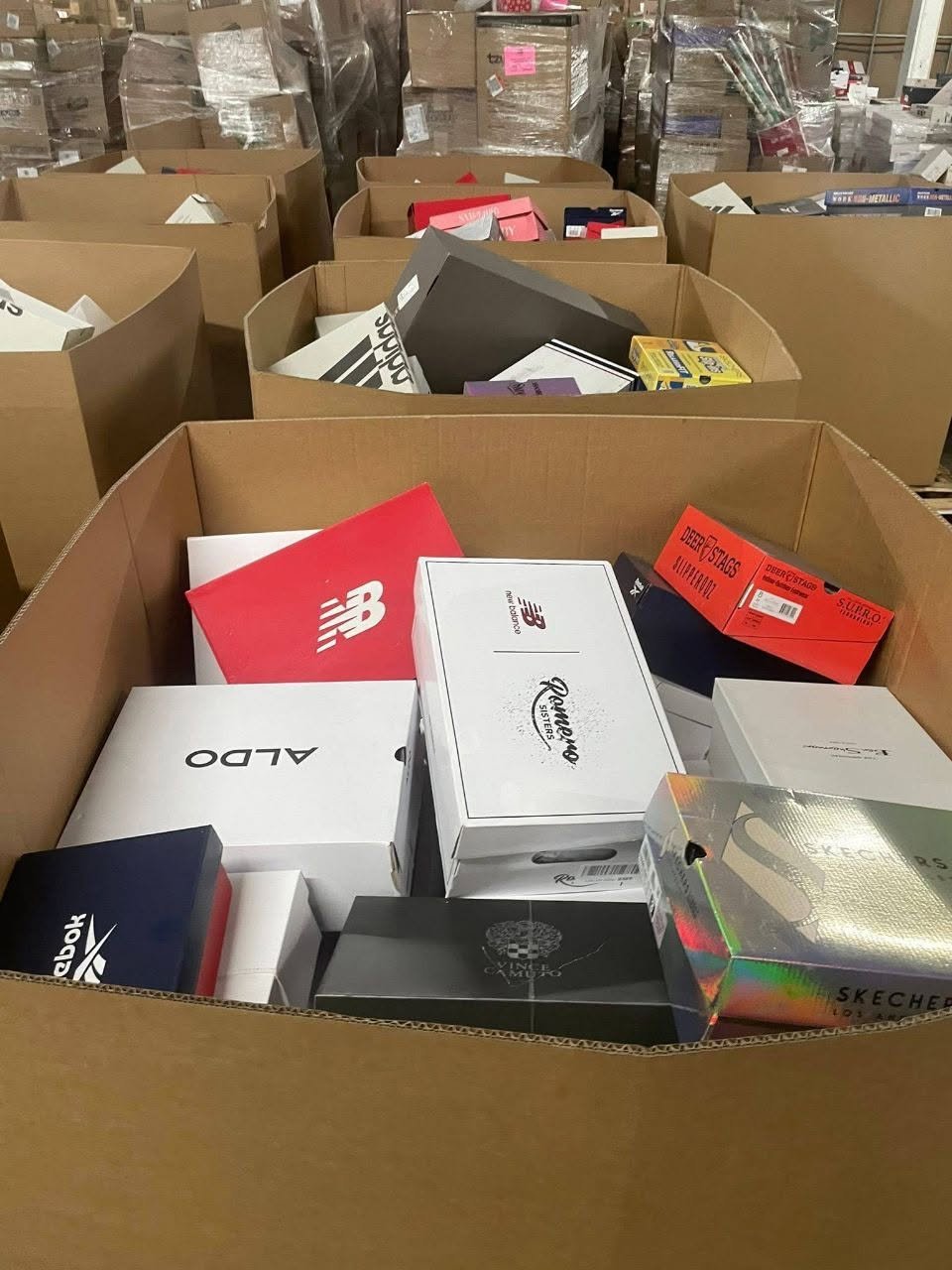 Wholesale Mixed Brand Shoes Pallets - Image 4