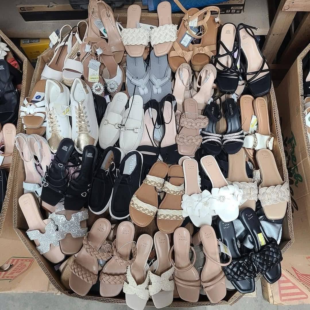 Women Wholesale Sandals Pallets