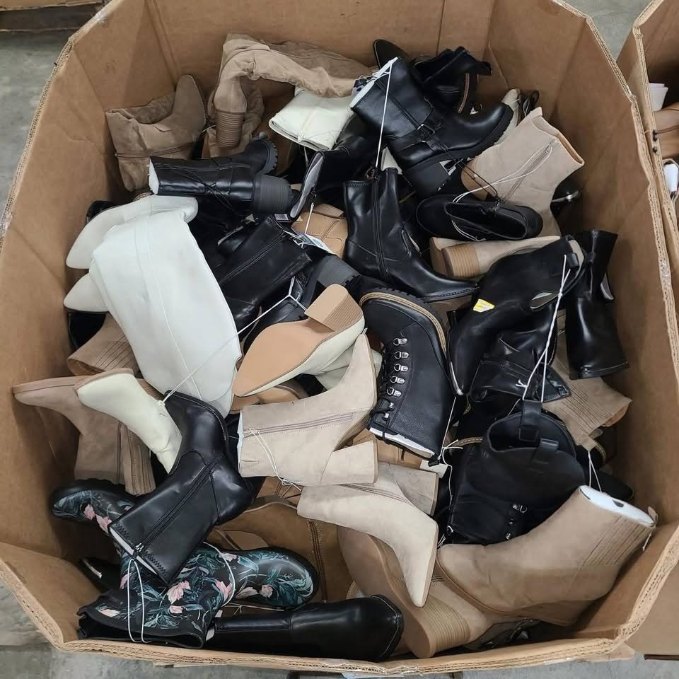 Women’s Boots Overstock Pallets - Image 3