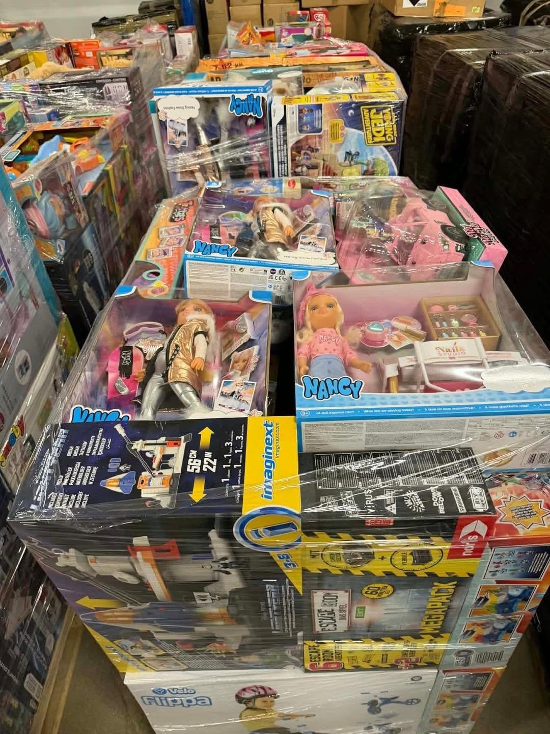Amazon Toys Pallets - Image 5