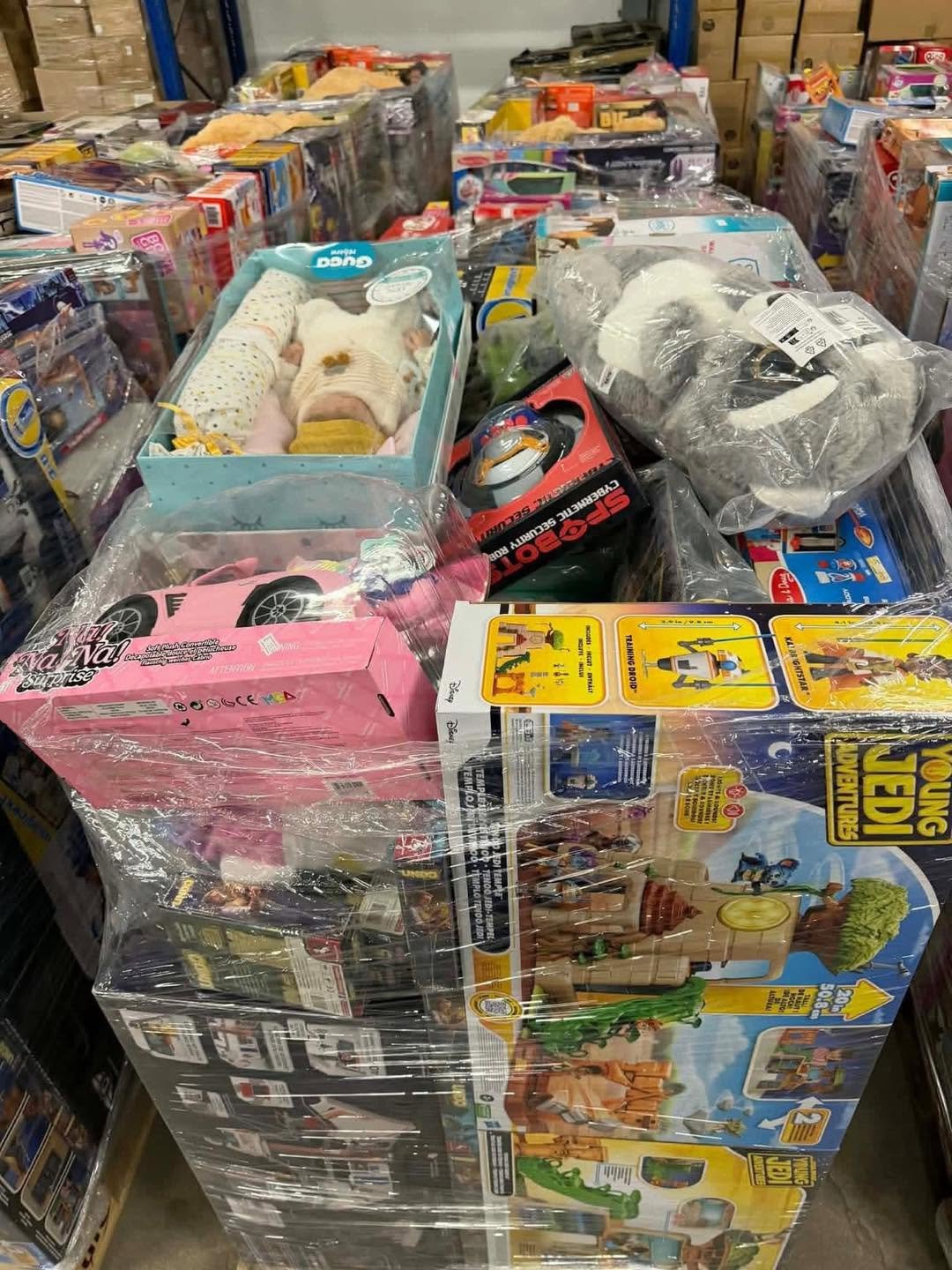 Amazon Toys Pallets - Image 10