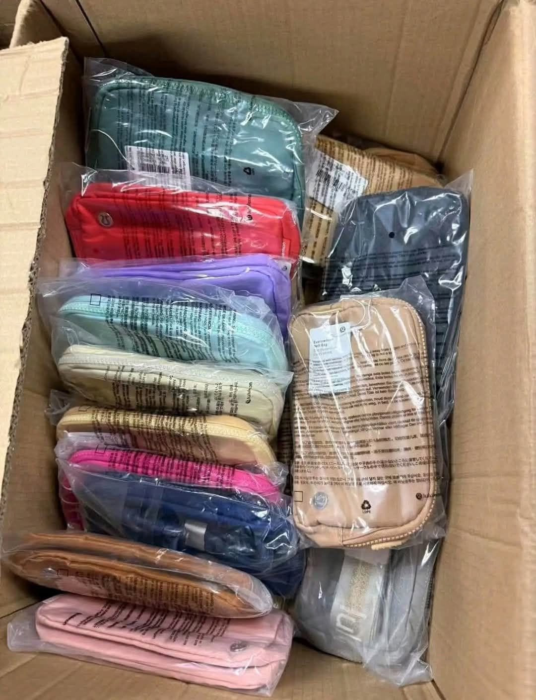Lululemon Waist Bags Wholesale - Image 4