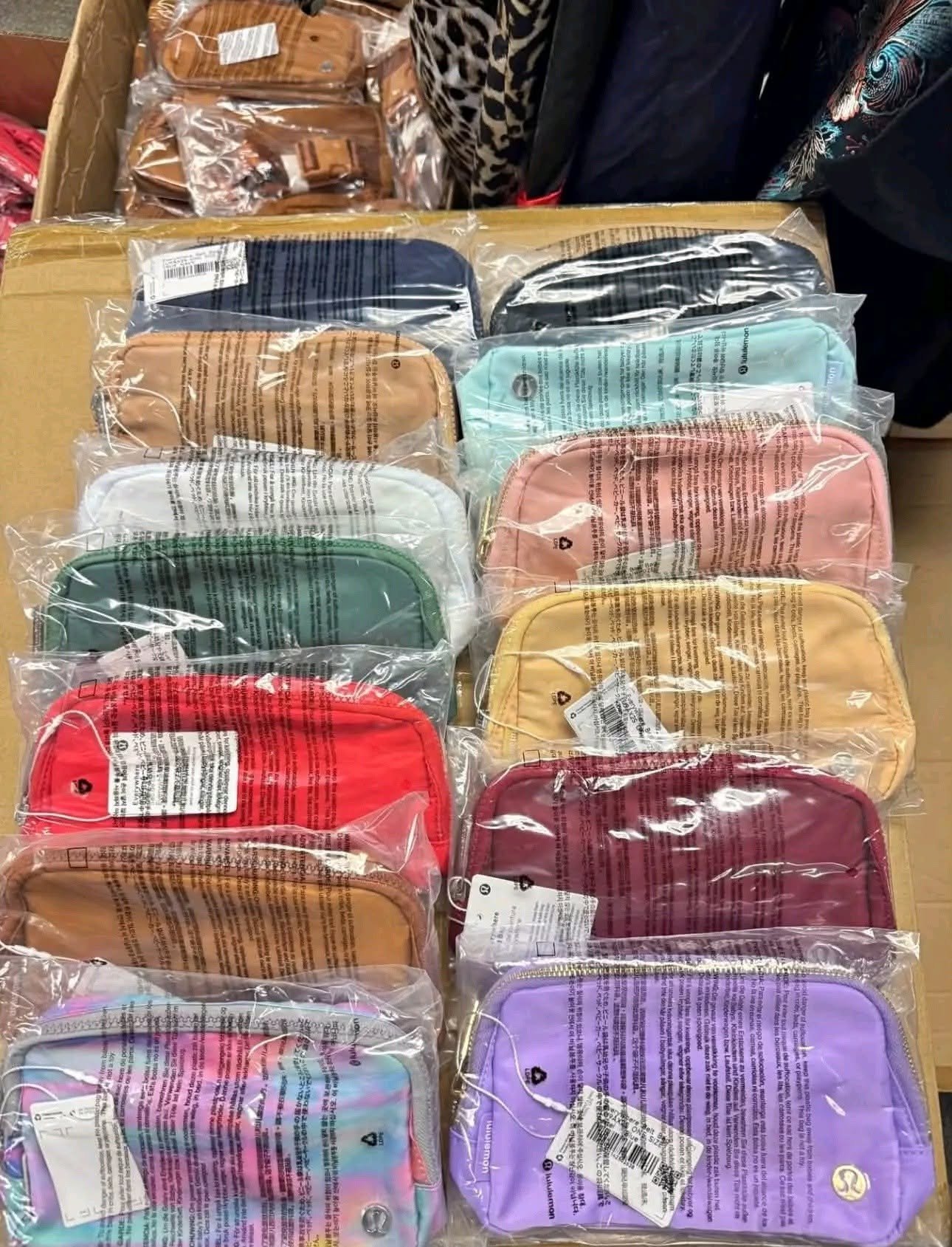 Lululemon Waist Bags Wholesale - Image 9