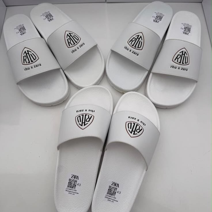Wholesale Mixed Branded Slides Pallets - Image 10